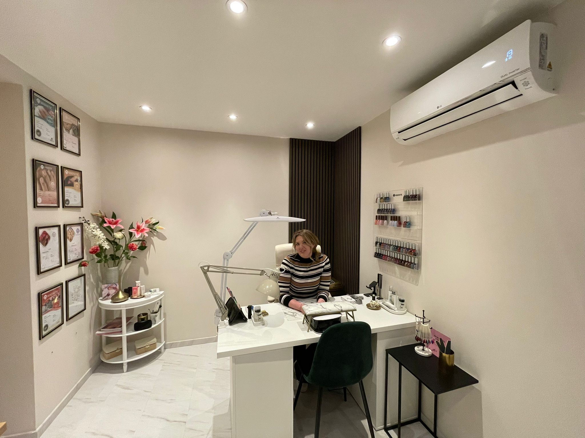 Nagelstudio Dronten Meer Glans, Miryeah van der Meer